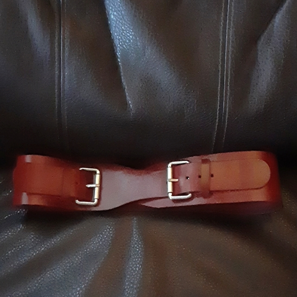 Doncaster double buckle small